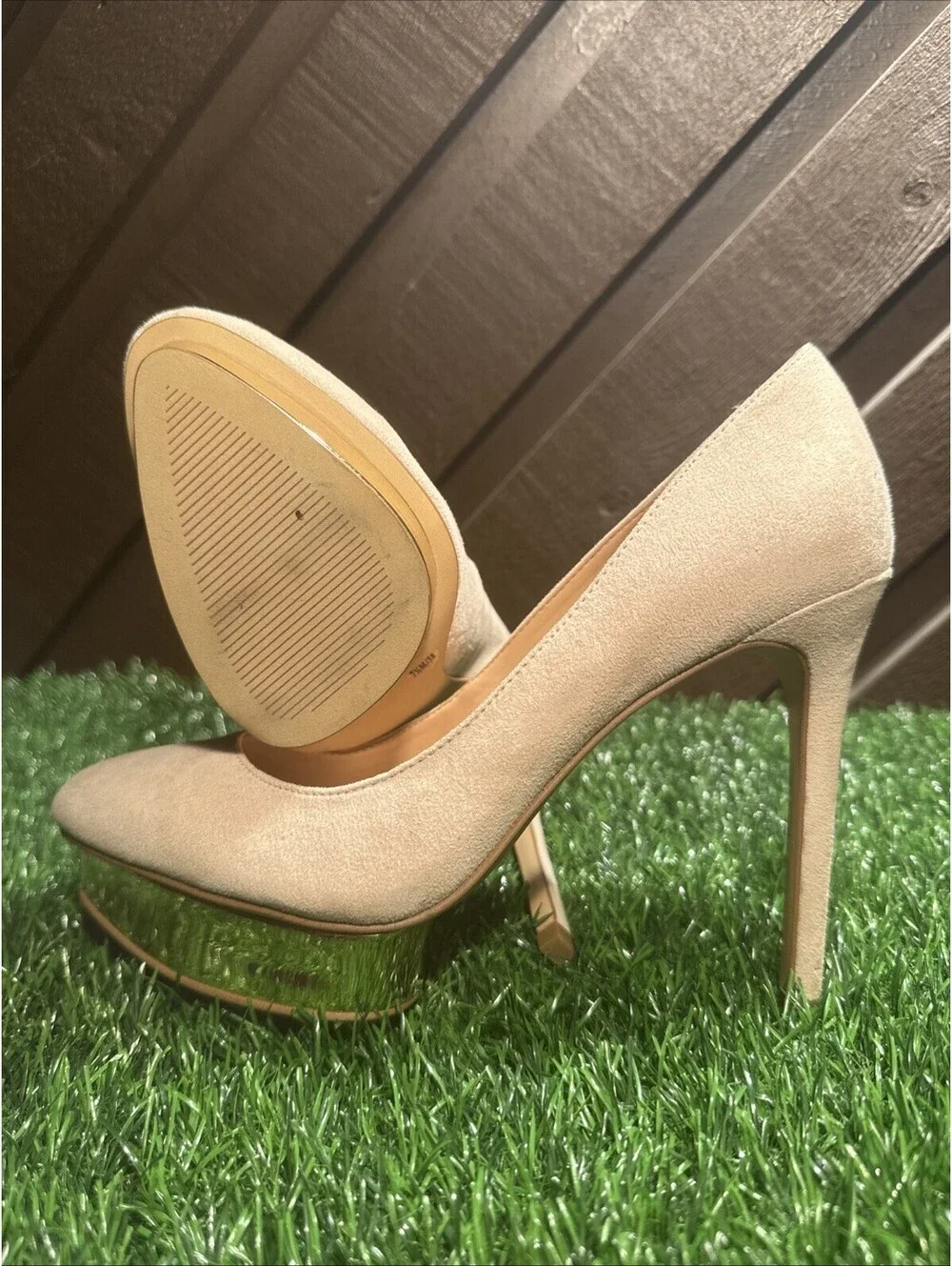 JLO Platform Pumps Size Right 7.5 Left Size 8